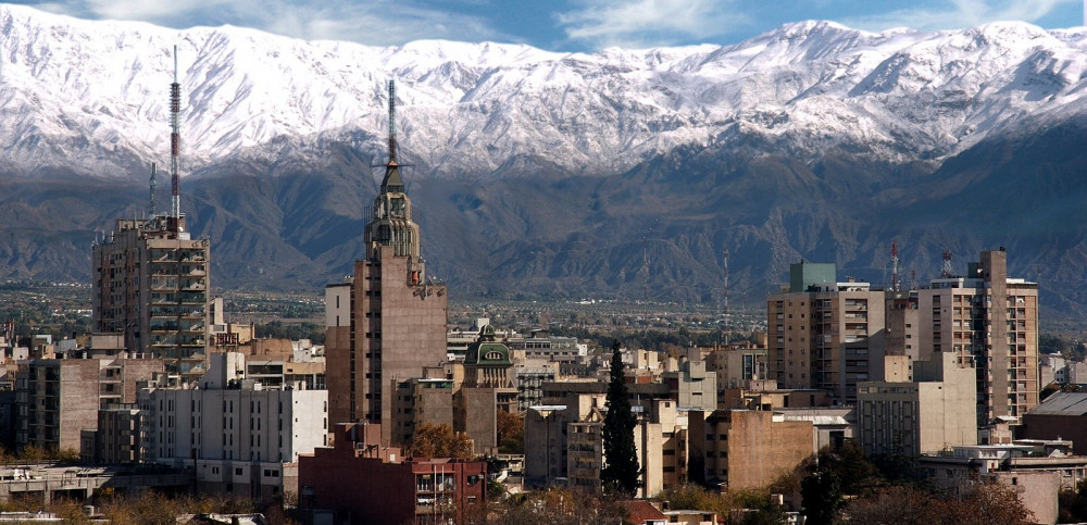 City Tour and Cerro de La Gloria in Mendoza