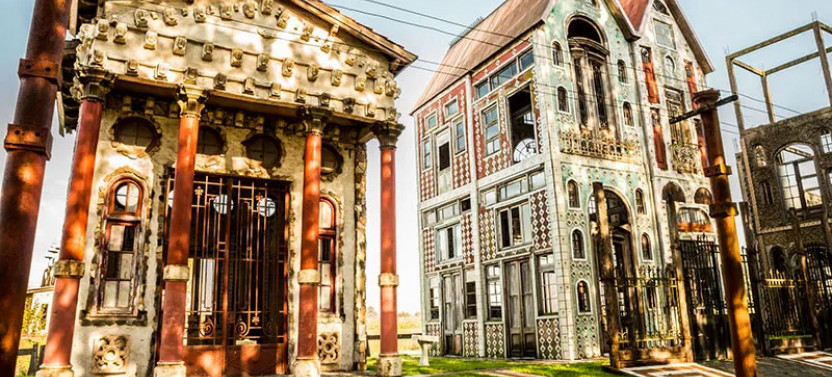 Campanópolis & Plaza Canning: Cultural and Natural Exploration