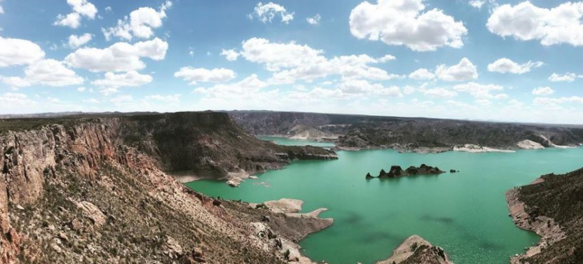 Small Group Full Day Guided Tour in San Rafael with Atuel Canyon