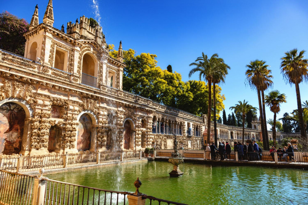 The Royal Alcázares of Seville Audio Tour: From East to West