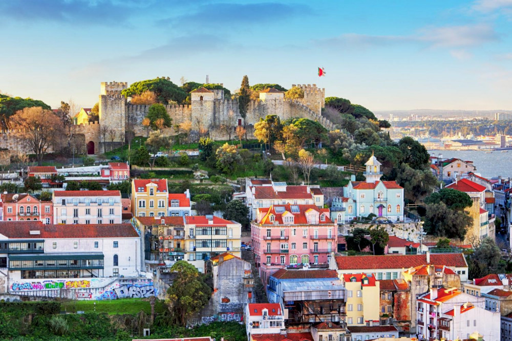 Lisbon City Audio Tour with E-Ticket to St. George Castle