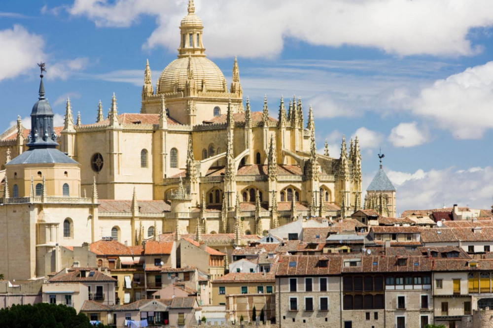 Segovia City Tour: City of Timeless Beauty Audio Tour