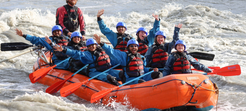 Canyon Wave Raft: Whitewater Rafting on the Nenana River