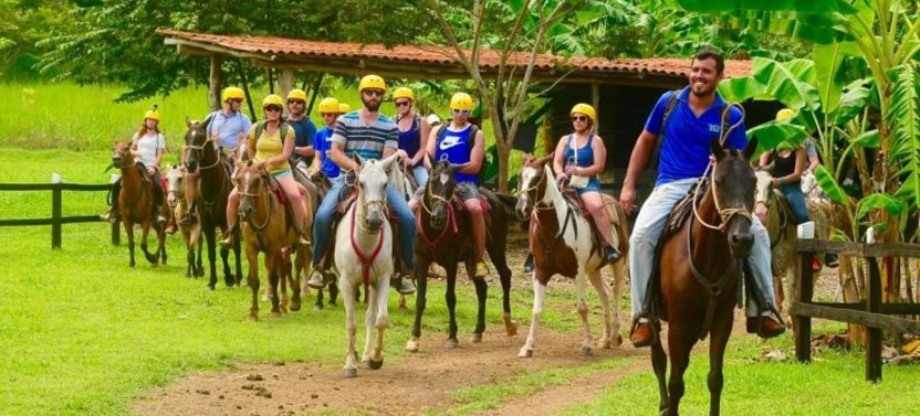 Private Tour: Zipline Canopy & Horseback Riding