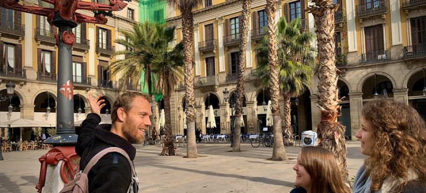 Private Tour Barcelona: Local Culture, Markets, Old Town & Gaudi Buildings, photo 5 of 15