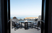 SANTORINI'S LUXURY TRAVEL3