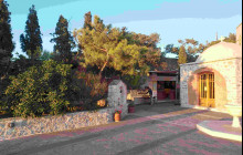 SANTORINI'S LUXURY TRAVEL2