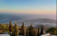 SANTORINI'S LUXURY TRAVEL3