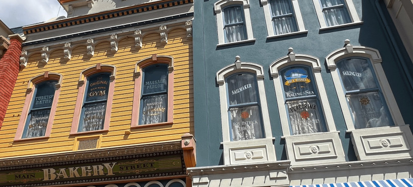 Orlando: Unofficial Magic Kingdom Self-Guided Audio Tour