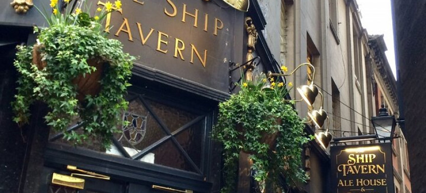 London’s Historical Pubs: A Self-Guided Audio Tour
