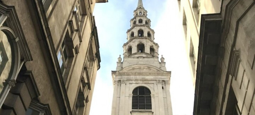 London’s Historical Pubs: A Self-Guided Audio Tour