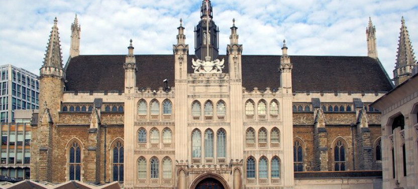 The City through the Centuries: A Self-Guided Audio Tour of London