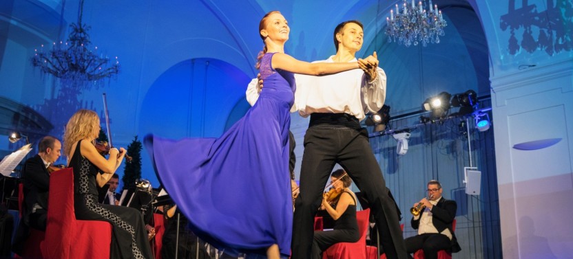 An Evening in Schoenbrunn Palace - Palace Tour & Concert
