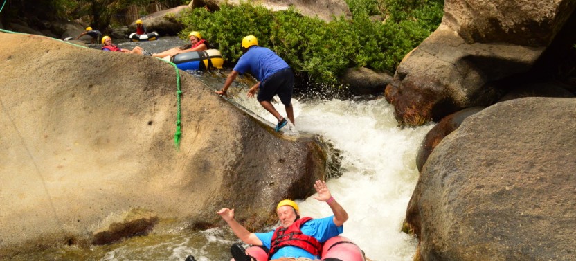 Rincon de la Vieja Combo Tour: Zipline + Tubing