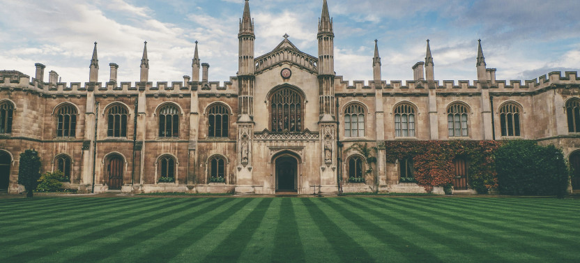 Cambridge & Medieval England Small-Group Tour From London