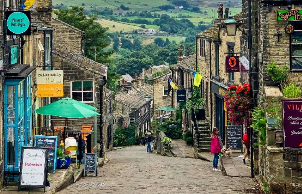 The Tales From The Dales & Brontë Country Small Group Tour From Manchester