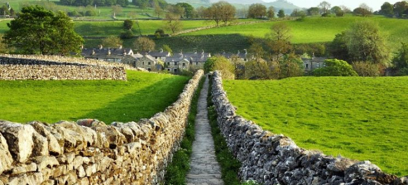 The Tales From The Dales & Brontë Country Small Group Tour From Manchester
