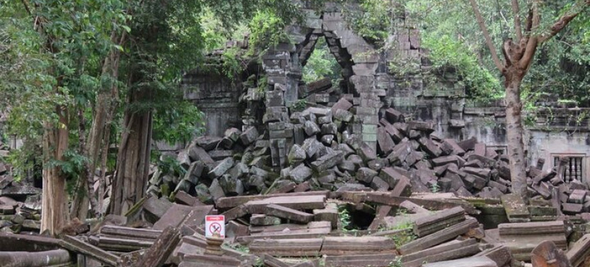 From Kampong Khleang to Beng Mealea in a Day
