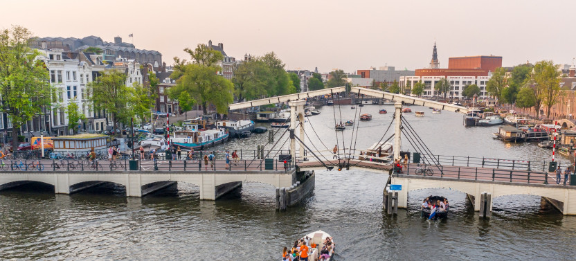 Private Prosecco Cruise Through Amsterdam's Canals
