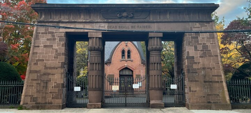 Private Historic Yale Smart Phone Self Guided Walking Tour