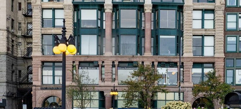 Chicago's Dark Side Self-guided Smartphone Walking Tour