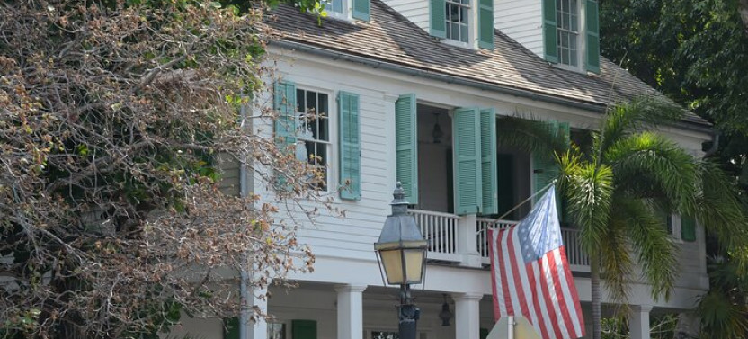 Key West Smartphone Guided Ghost Walking Tour APP/GPS/EMF Reader