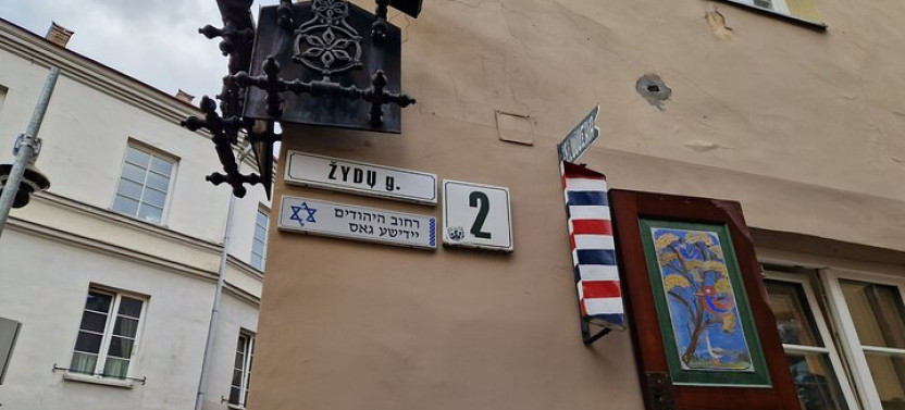 Secrets Of Old Vilnius Smartphone App GPS Audio Walking Tour