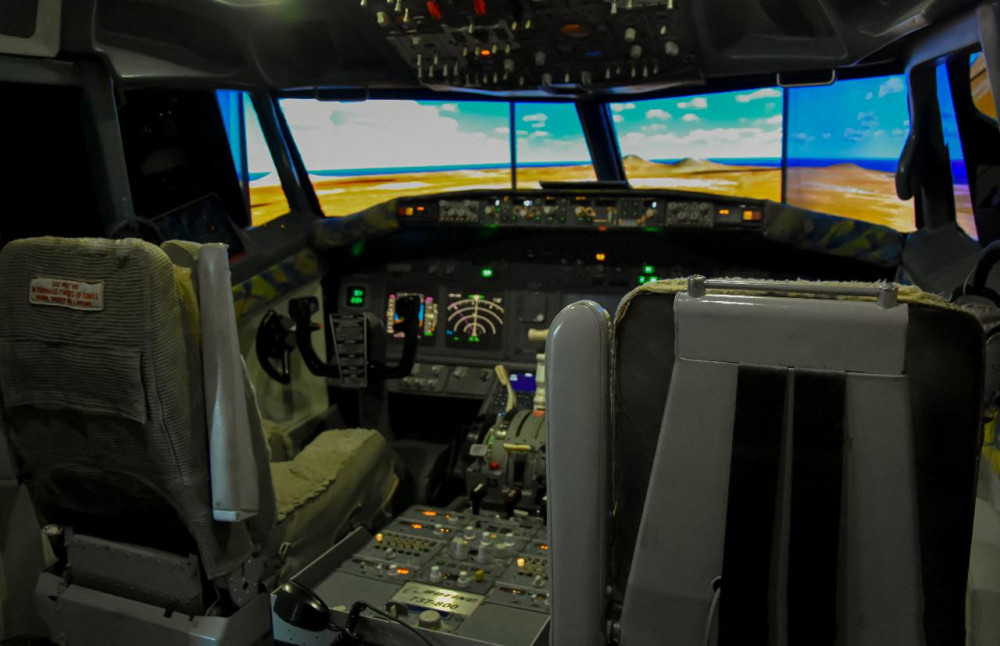 The Ultimate Flight Simulation Experience: 90 Minutes As A Real Pilot