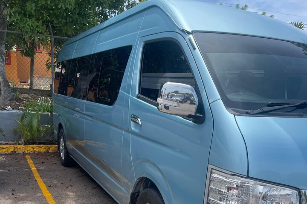 Montego Bay Airport and Melia Braco Village Private Shuttle