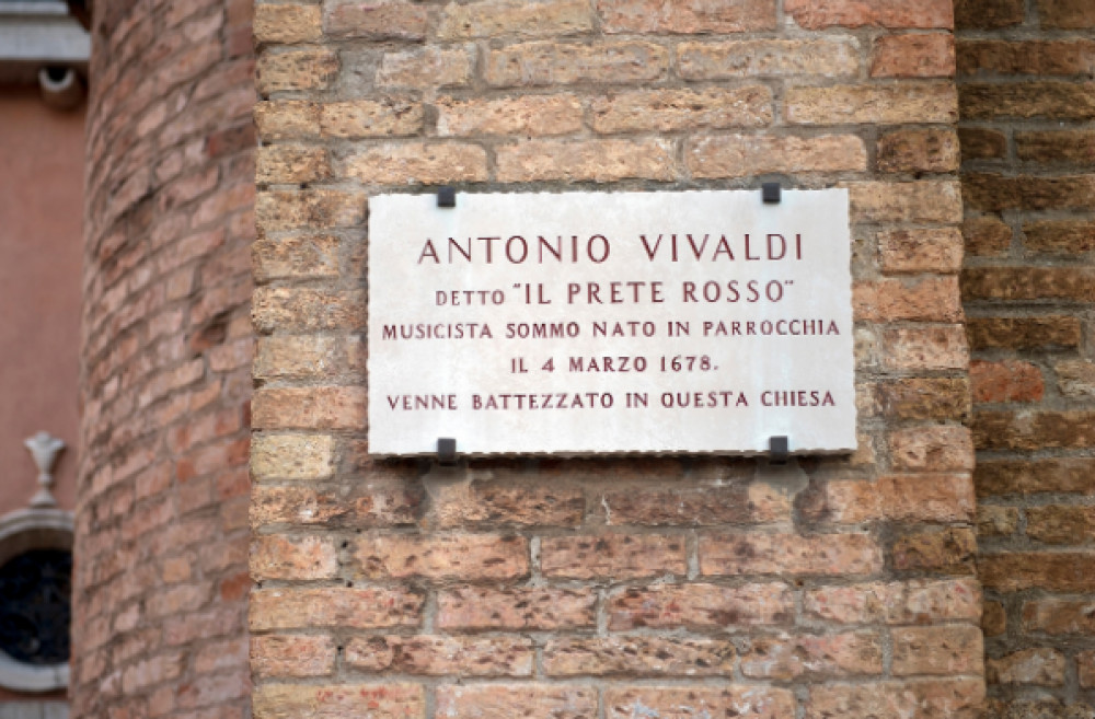 Vivaldi's Venice: A Musical Walking Tour Through the Serene Canals