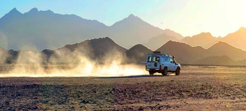Safari Jeep Full Day, Sunset, Dinner, Show & Camel Ride - Marsa Alam