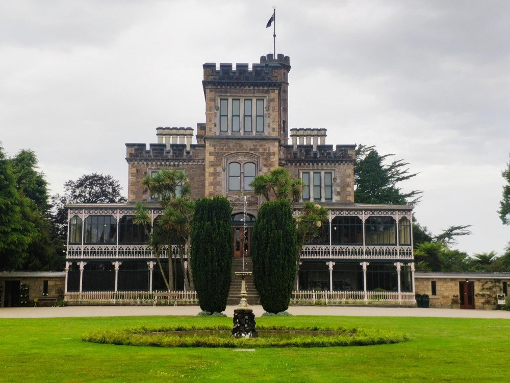 Dunedin City Highlights, Larnach Castle & Peninsula Views