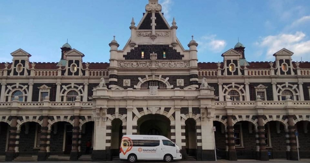 Dunedin City & Coastal Views Tour