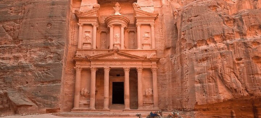 Full-Day Tour of Petra Temple By Ferry and Lunch from Sharm El Sheikh