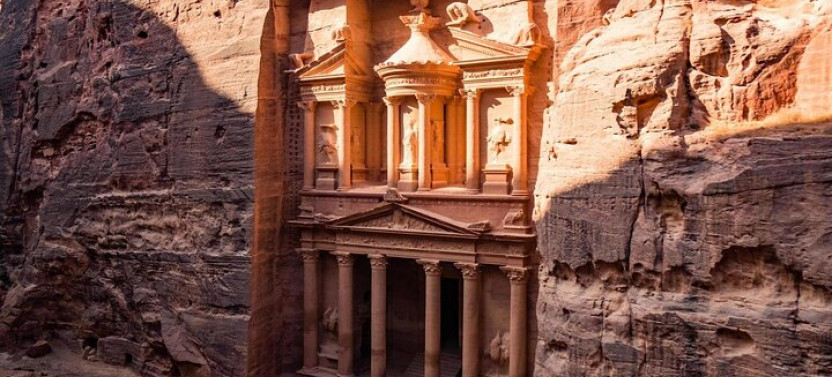 Full-Day Tour of Petra Temple By Ferry and Lunch from Sharm El Sheikh