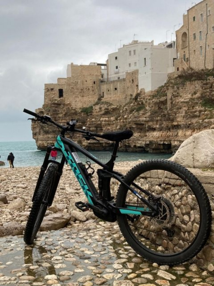 Bike tour of the Polignano coast