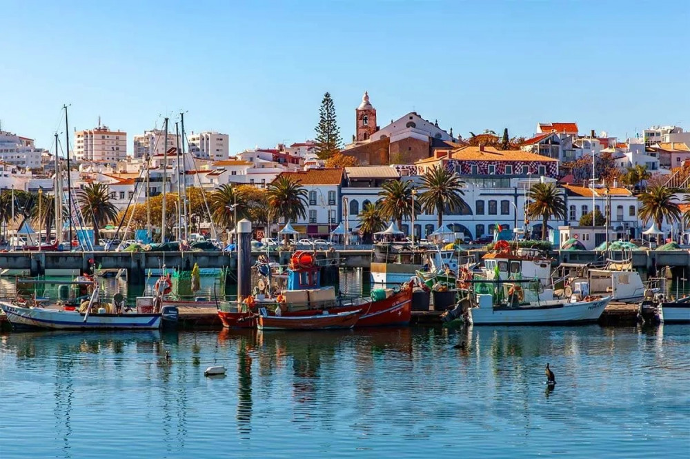 From Huelva: Algarve Private Day Trip