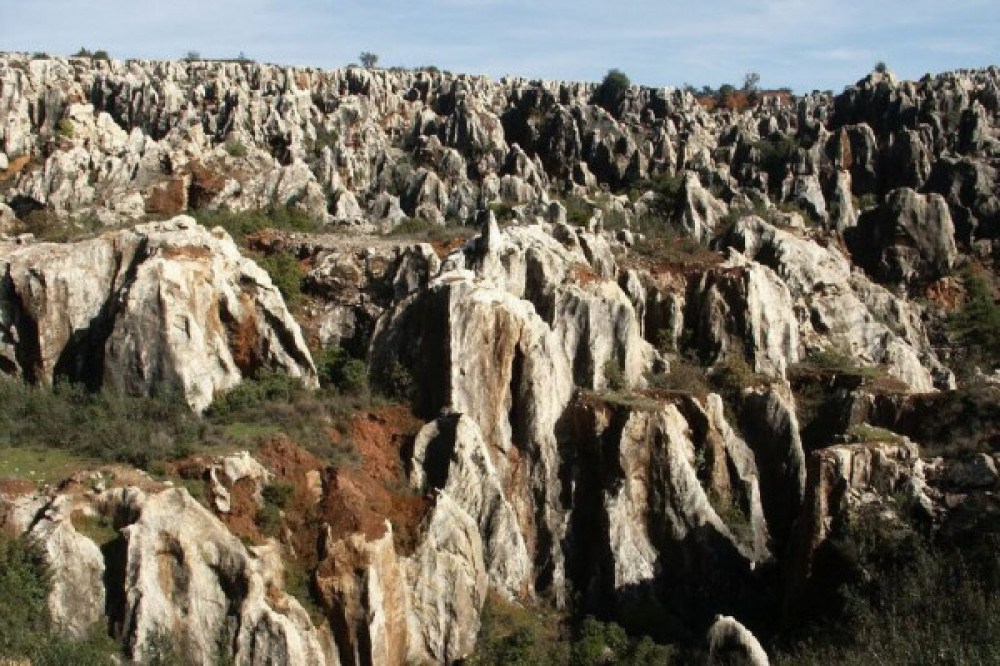 From Seville: Cerro Del Hierro Private Hiking With Picnic