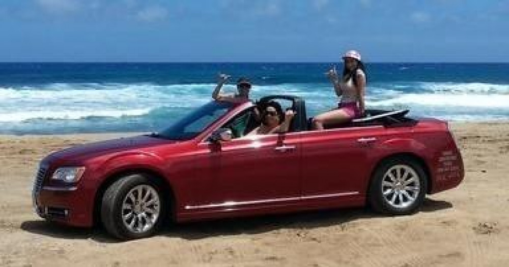 5 Hour Oahu South Shore Convertible Tour