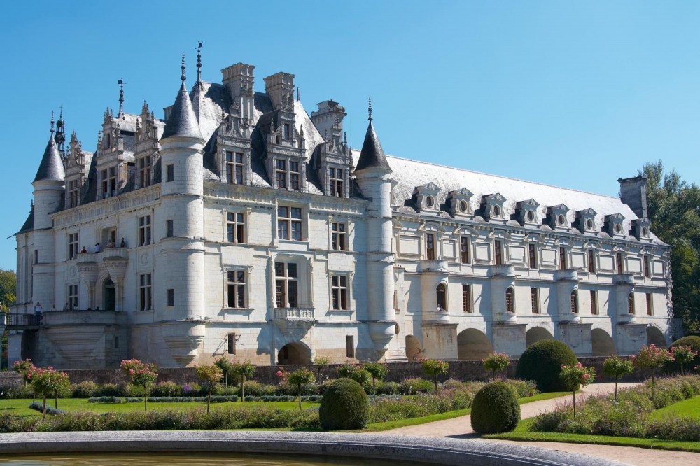 All Day Guided Loire Valley Castles From Paris (Departure hotel)