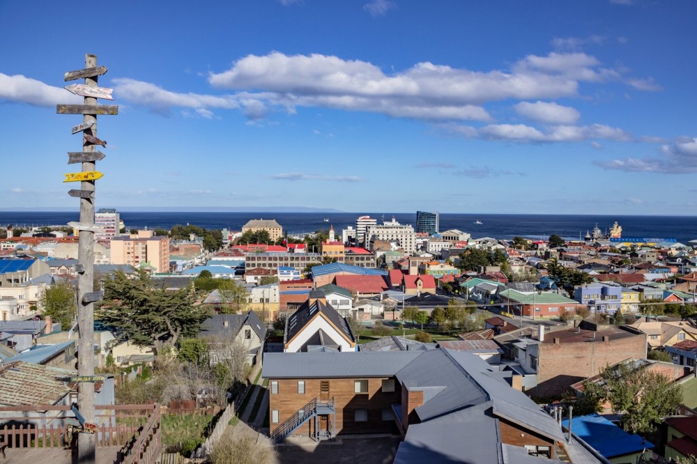 Punta arenas. Пунта-Аренас Чили. Пунта-Аренас город в Чили. Пунта Аренас порт. Пунта-Аренас достопримечательности.