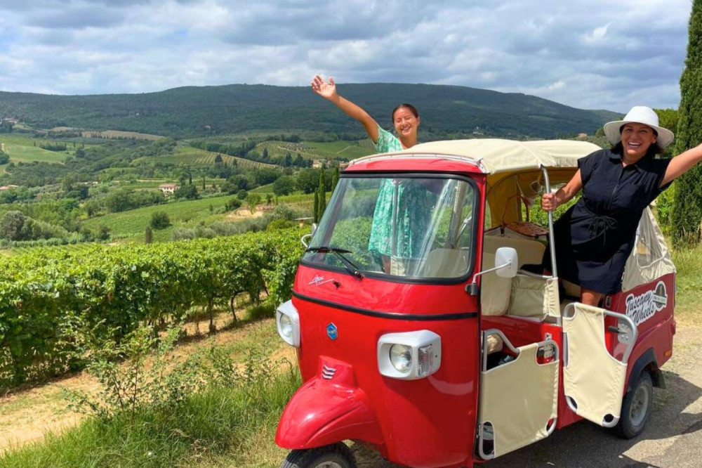 From Florence: Tuk Tuk & Wine Experience In Tuscany
