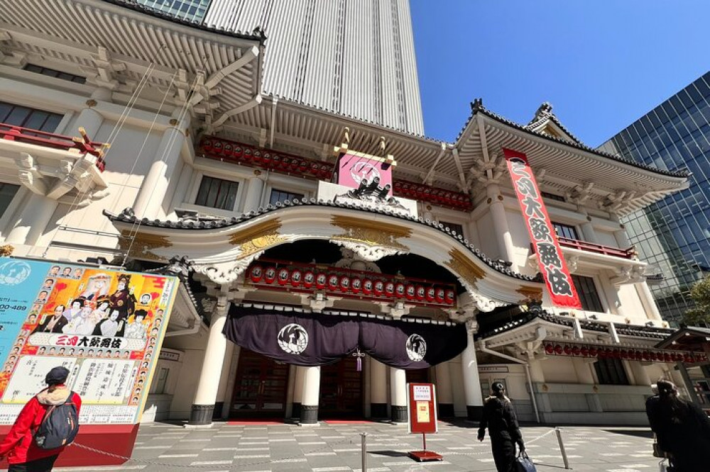 Tokyo, Learn about Japanese Traditional art KABUKI in Ginza