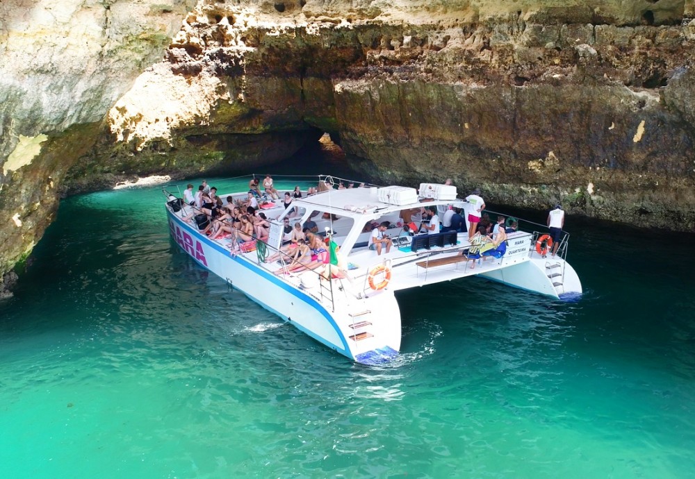 catamaran boat trip albufeira