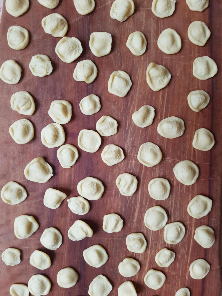 Learn how to make fresh pasta in the Apulian countryside