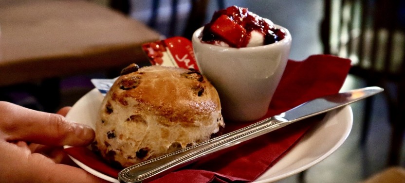 Small Group Edinburgh Secret Food Tour
