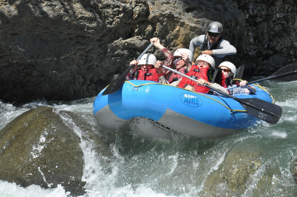 Whitewater Rafting El Chorro Class IV Rapids from Manuel Antonio