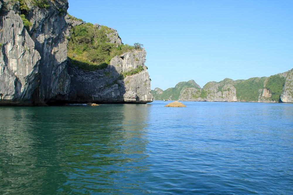 Halong Bay 2 Days 1 Night Including Transfer