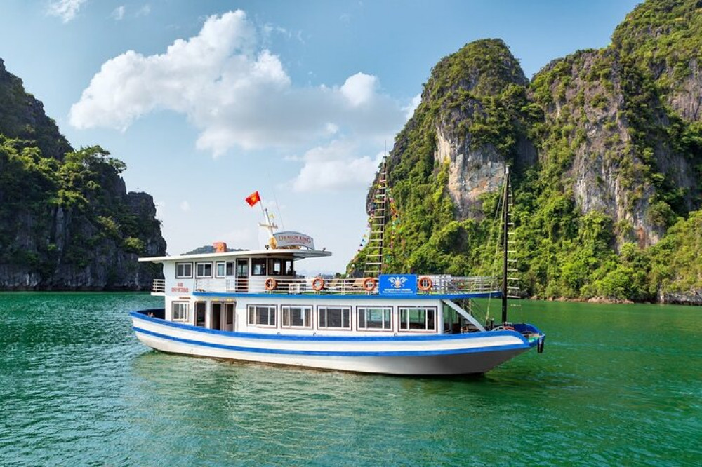 Halong Bay Day Tour With Titop Island, Cave, Kayak & Lunch