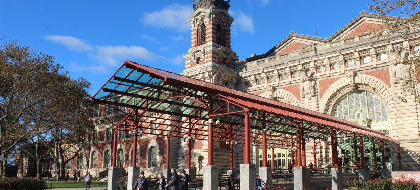 Statue of Liberty and Ellis Island Guided Tour